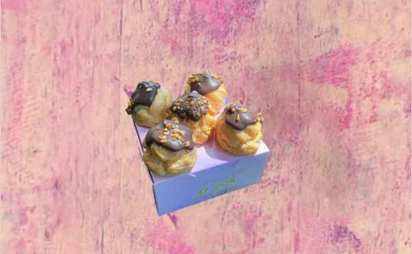 20 פחזניות במילוי וניל וציפוי שוקולד אגוזים